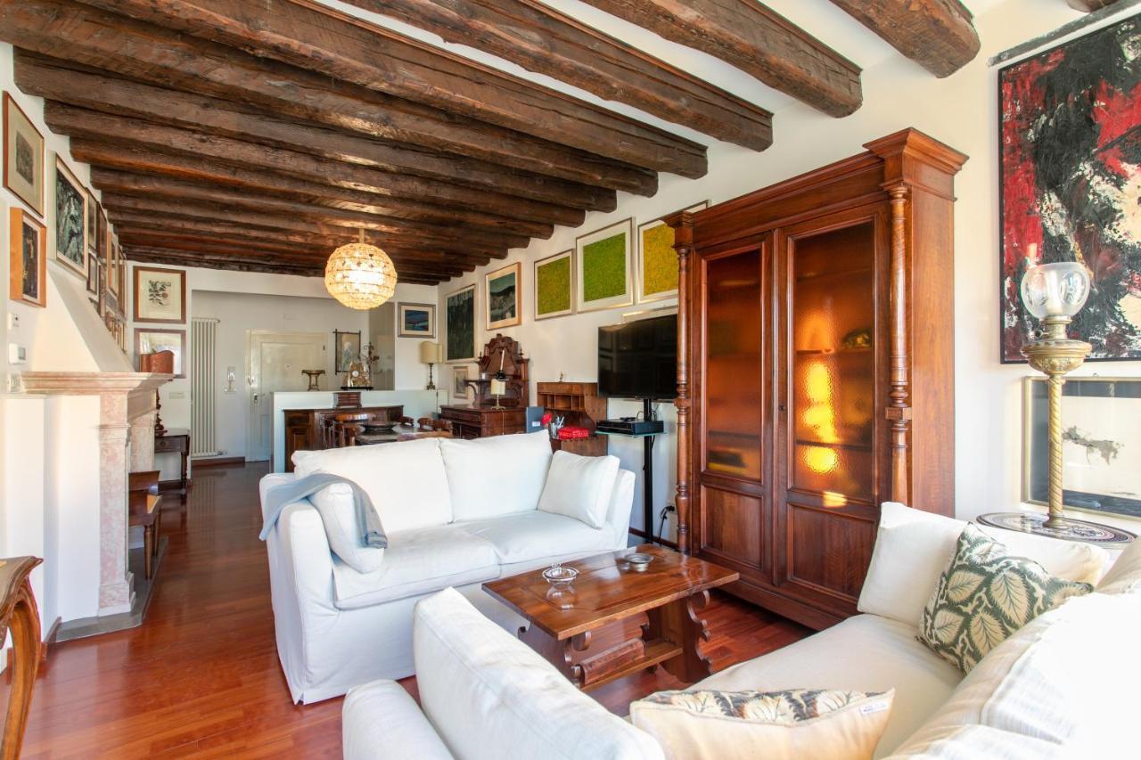 Ca' Al Giglio - Appartamento Vista Canale Venice Exterior photo