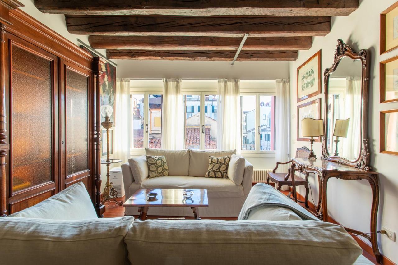 Ca' Al Giglio - Appartamento Vista Canale Venice Exterior photo