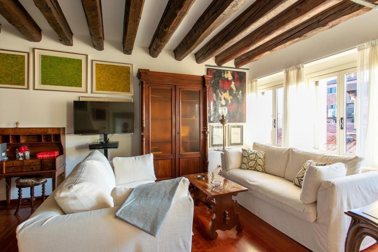 Ca' Al Giglio - Appartamento Vista Canale Venice Exterior photo